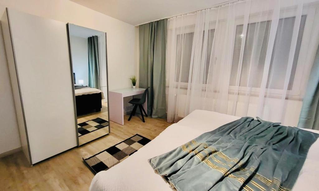 4Rooms Central-Modern Near Mtu With Balcony, The Beach By Lakescape Fewos FDH Buitenkant foto